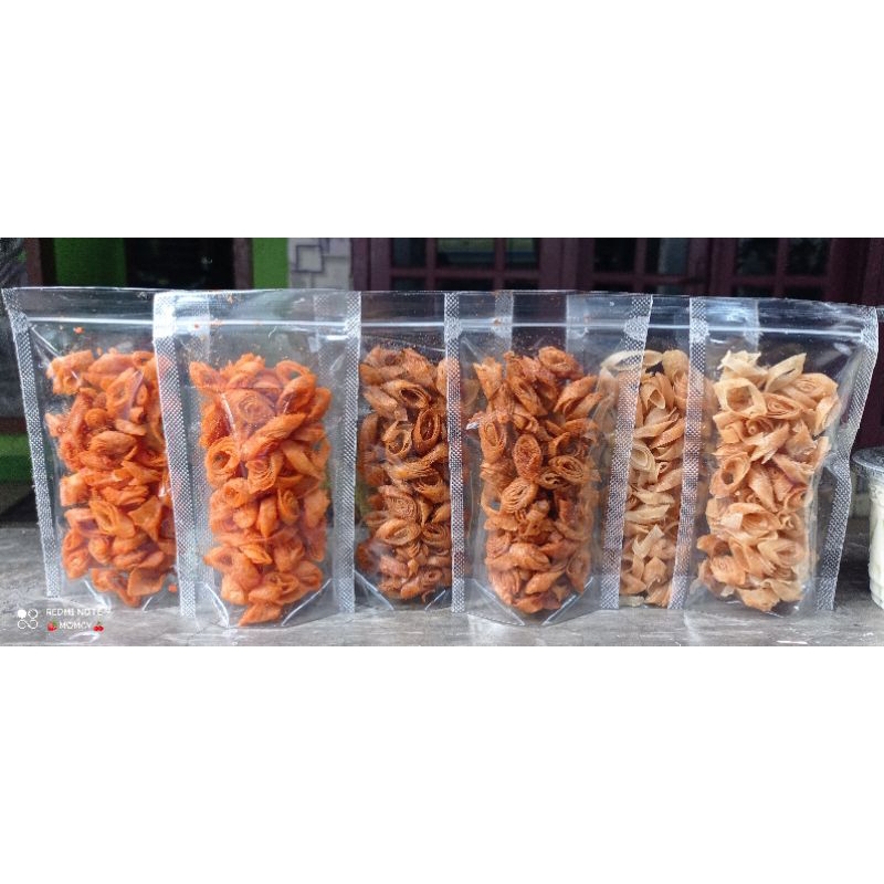 

camilan snack kiloan keripik kulit pangsit krispi kulpang crispy
