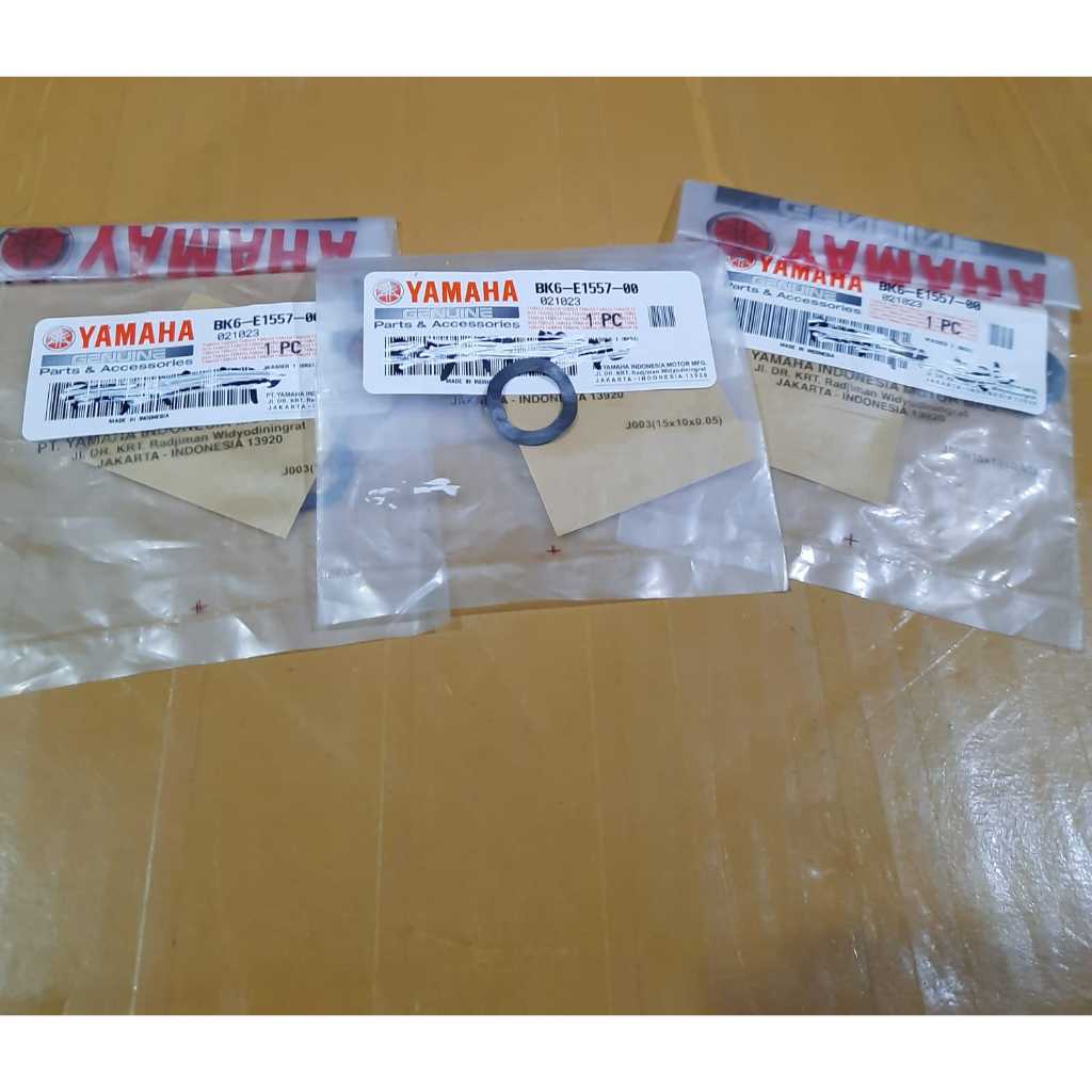 RING PEN PELATUK YAMAHA VIXION 2018/R15 2018 KODE BK6-E1557-00