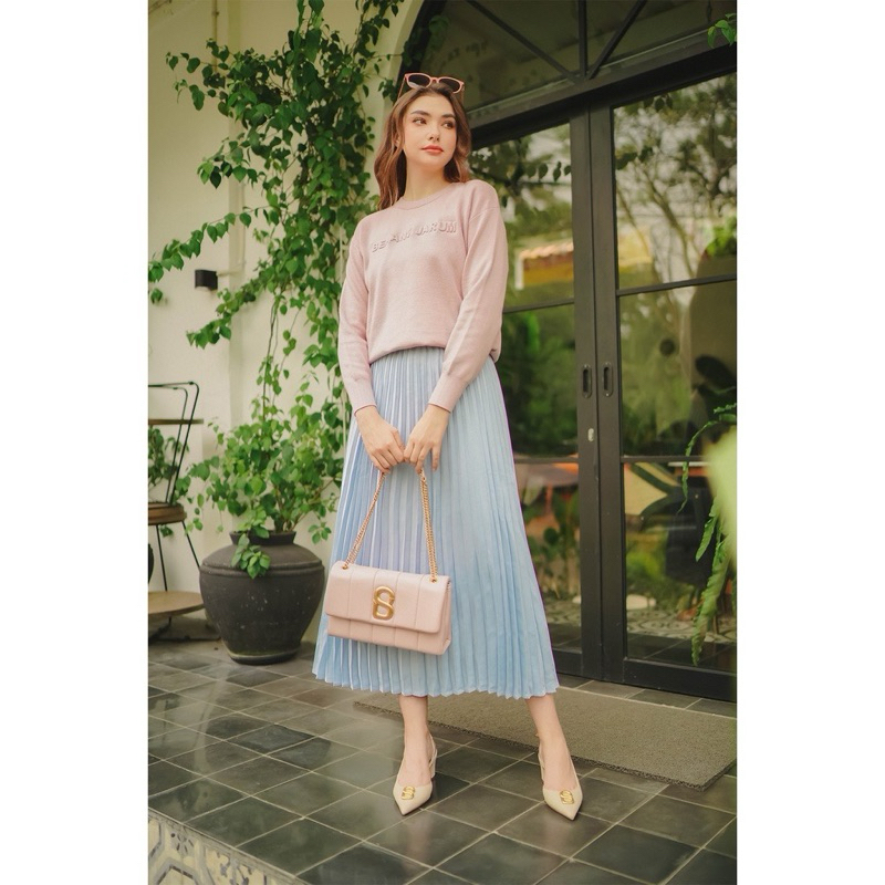 Benang Jarum Satin Pleats skirt-Light blue