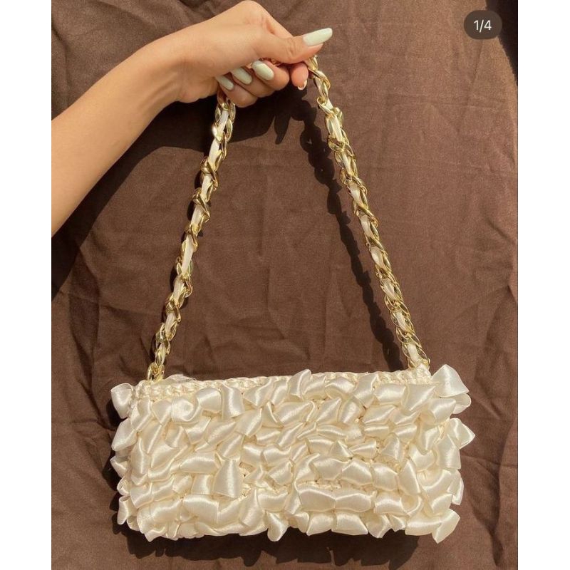 Ribbon bag strap chain