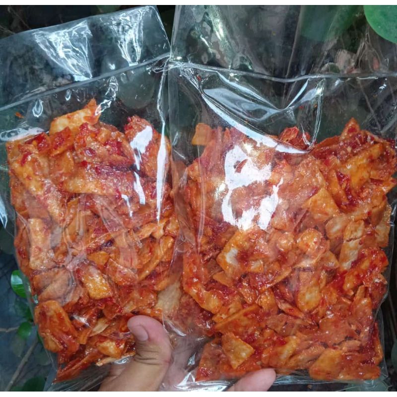 

camilan klethikan manggleng 250gr/keripik singkong/balungkethek/krecek empuk pedas manis bumbu melimpah