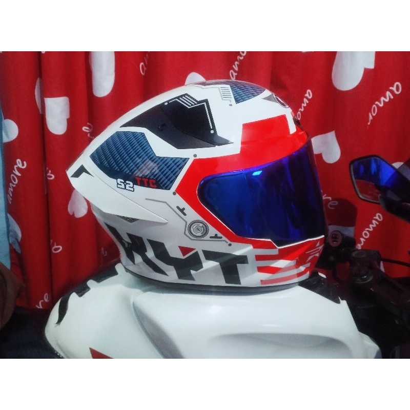 KYT TT COURSE FUSELAGE LIKE NEW