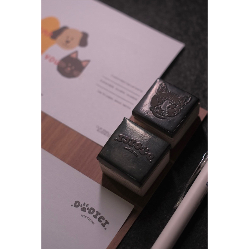 

DODICI - Custom Brand Stamp / Custom stempel logo