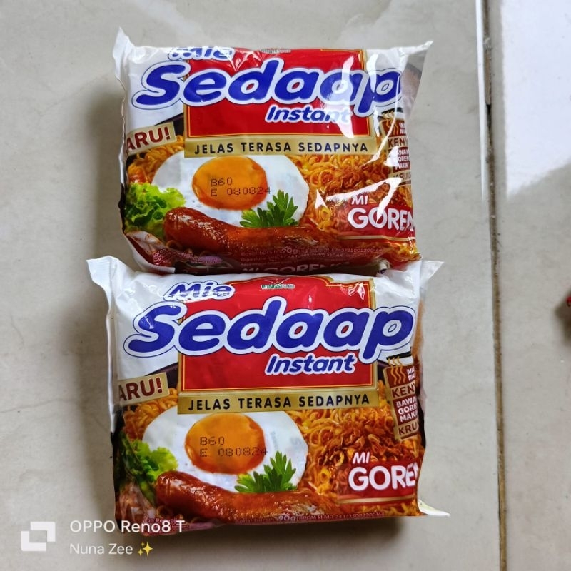 

Mie Sedap Goreng dan mie sedap soto 1 dus isi 40pcs - mie instan - mie sedap goreng - mie sedap soto