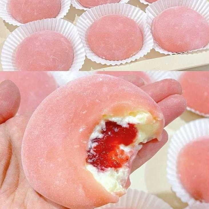 

Mochi Strawberry Cream