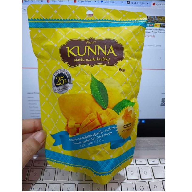 

BC--READY STOCK KUNNA HALAL PREMIUM GOLDEN SOFT DRIED MANGO LESS SUGAR 25% MANGGA KERING NO CHOLESTEROL