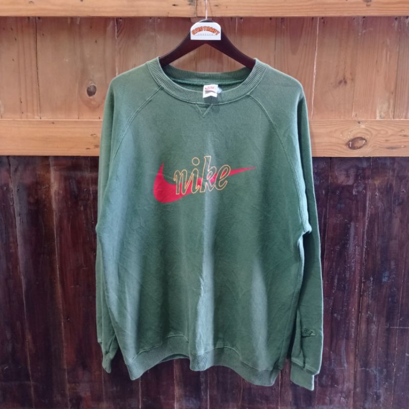 crewneck nike vintage 80s hijau fading warna