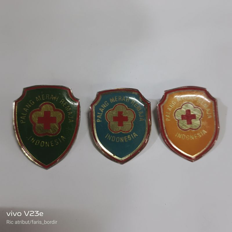 Pin pmr pin pmi pin lencana pin palang merah indonesia pin pmi
