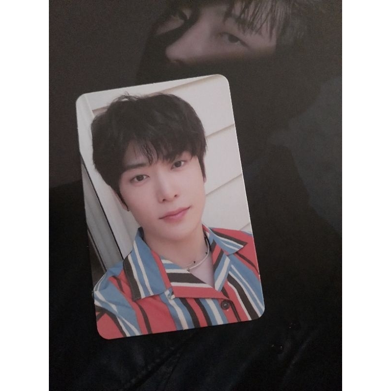 Jaehyun Photocard blue to orange