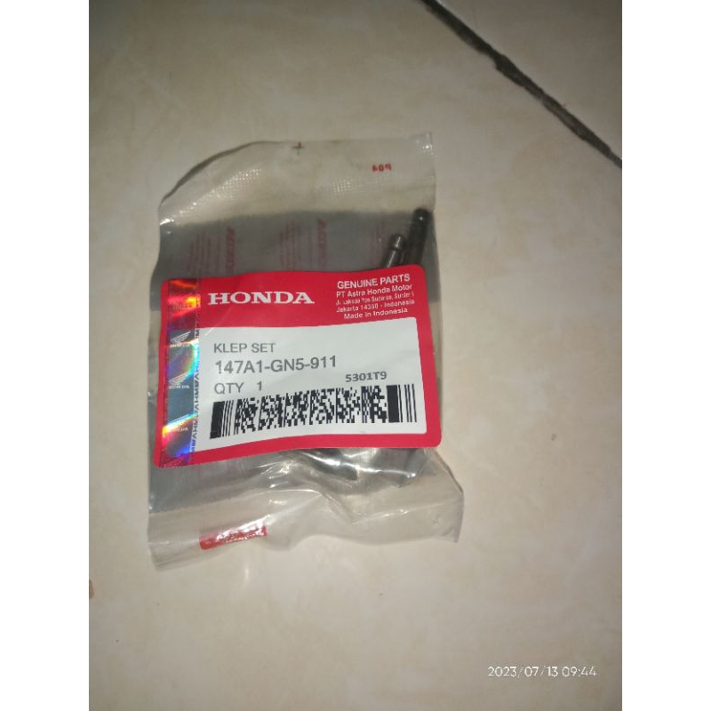 klep set Astrea grand prima original AHM Honda