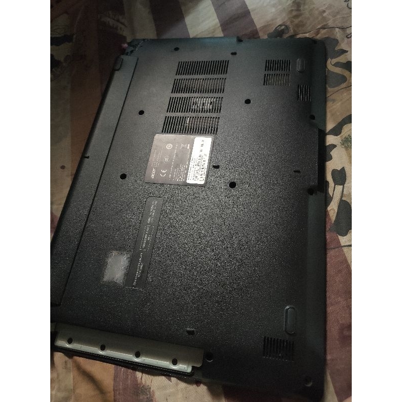 casing + keyboard leptop Acer z1401 original