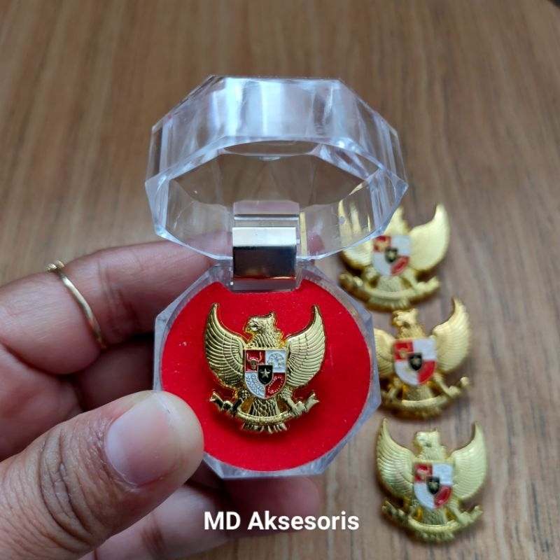 Pin Garuda Kuningan Cor 2 cm Pin Garuda Kuningan Peniti