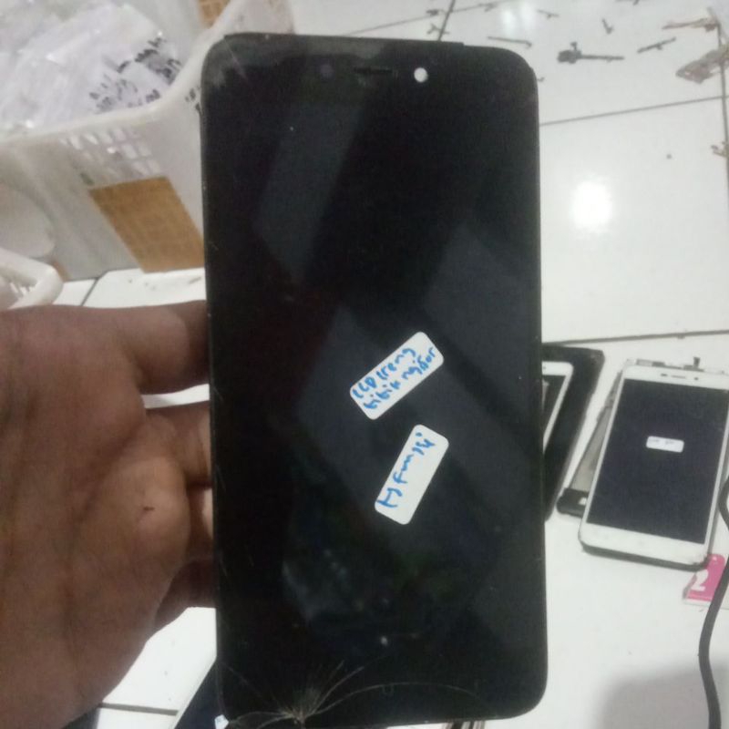 LCD BEKAS REDMI 5A baca deskripsi