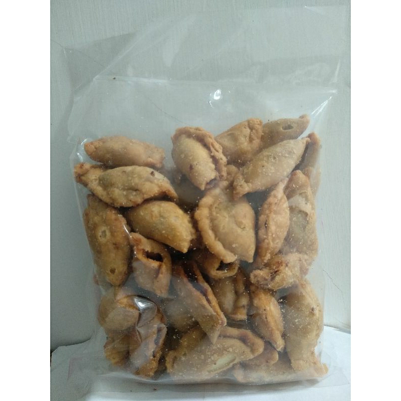 

Pastel Camilan home Made Istimewah 250g