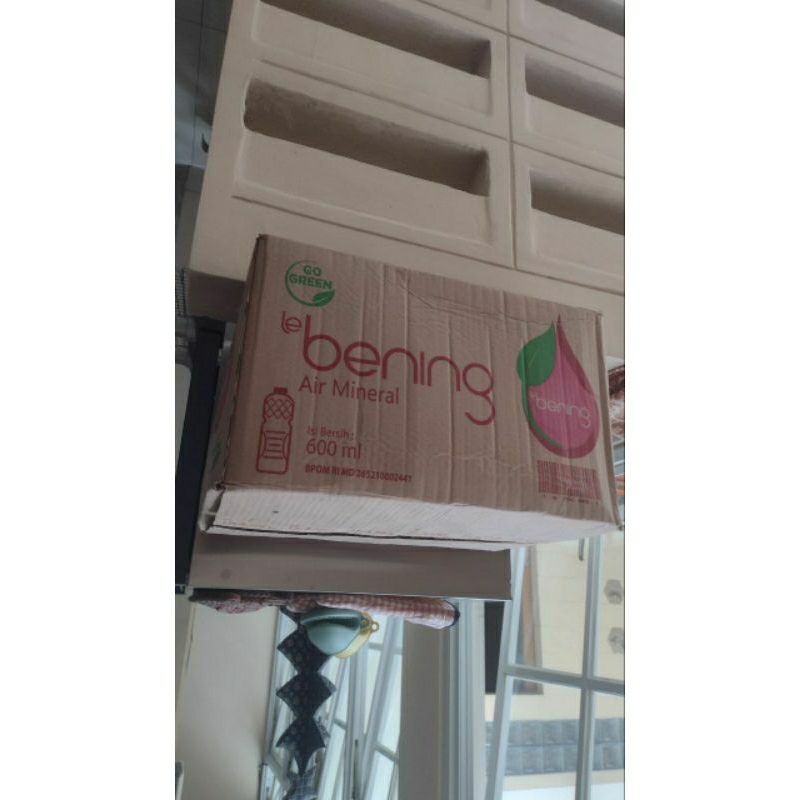 

Le Bening Air Mineral kemasan 600ML isi 24