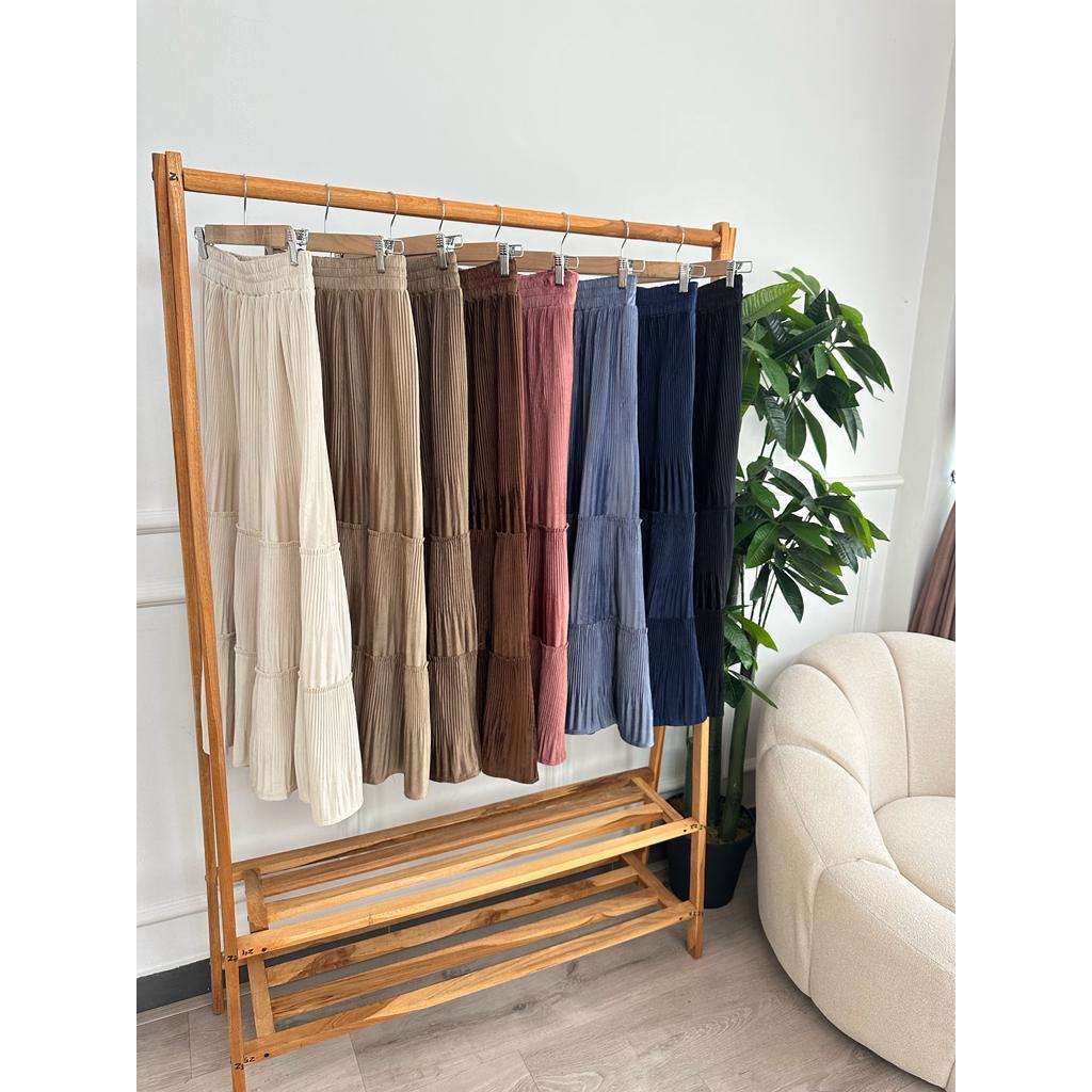 [ALLN Knitwear] Brina Rok Suede Bawahan Wanita