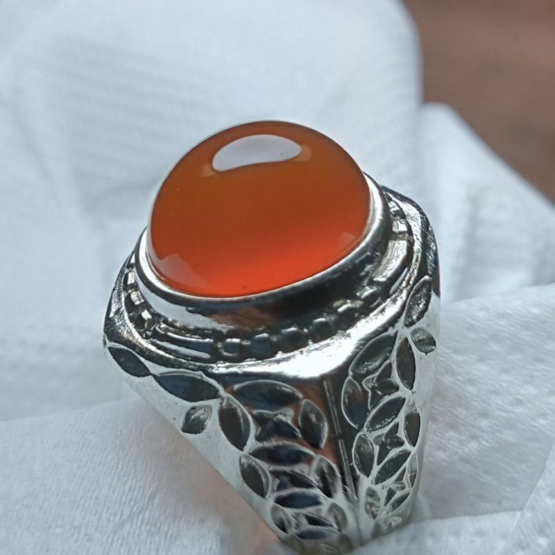 Bacan Obi - Solid Orange Chalcedony. Bukan Ijo Garut Kalimaya