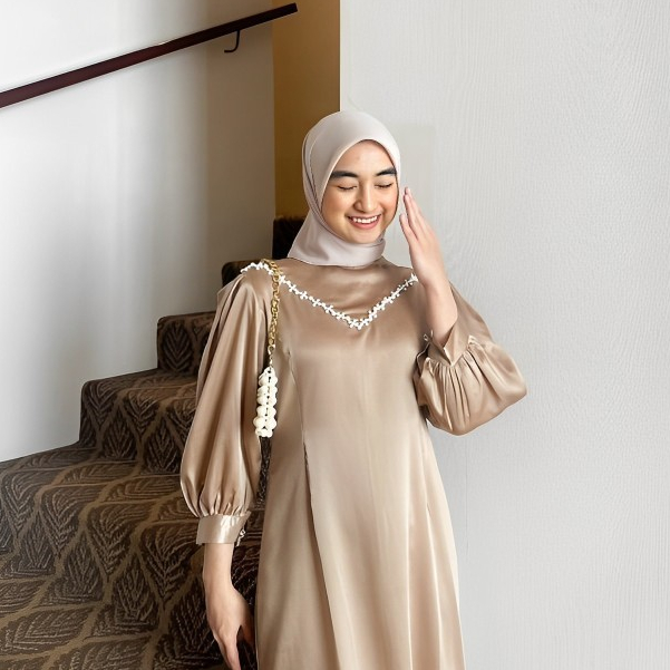 CALENDULA DRESS POLOS SATIN MAXMARA PREMIUM MAXI DRESS KEKINIAN KOMBINASI PAYET MUTIARA GAMIS PESTA