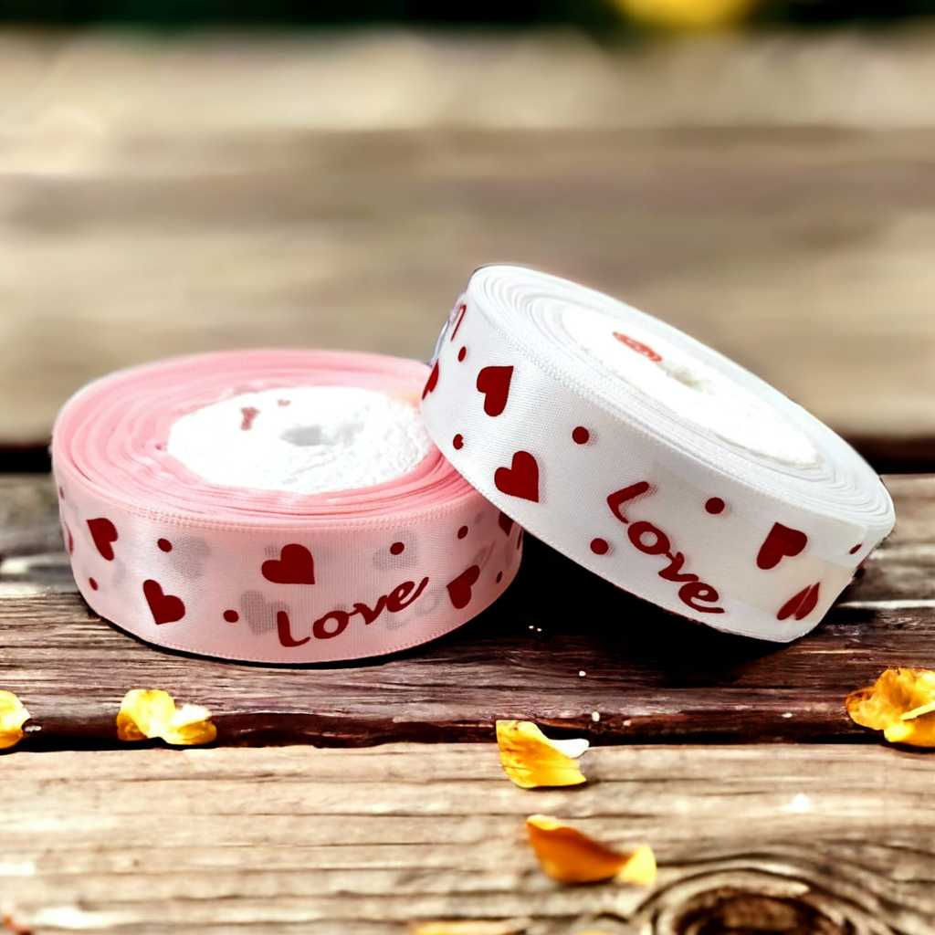 

Pita Satin Valentine Motif Love 1 Inch - 2.5 Cm - SFO Semarang Official