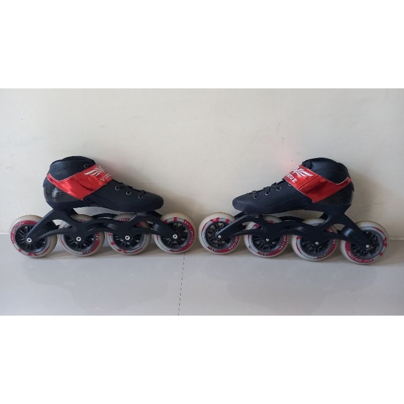 sepatu roda speed