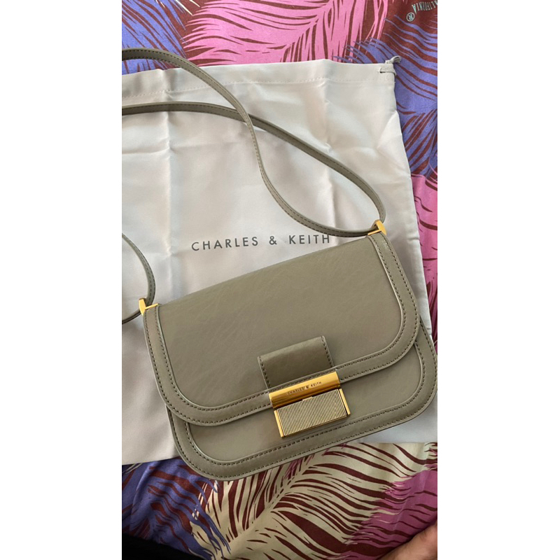 Preloved Tas Charlot Taupe CNK ori