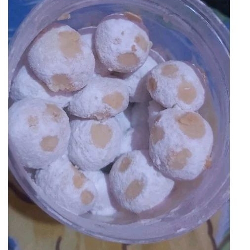 

KUE SALJU KACANG MEDE 600ML