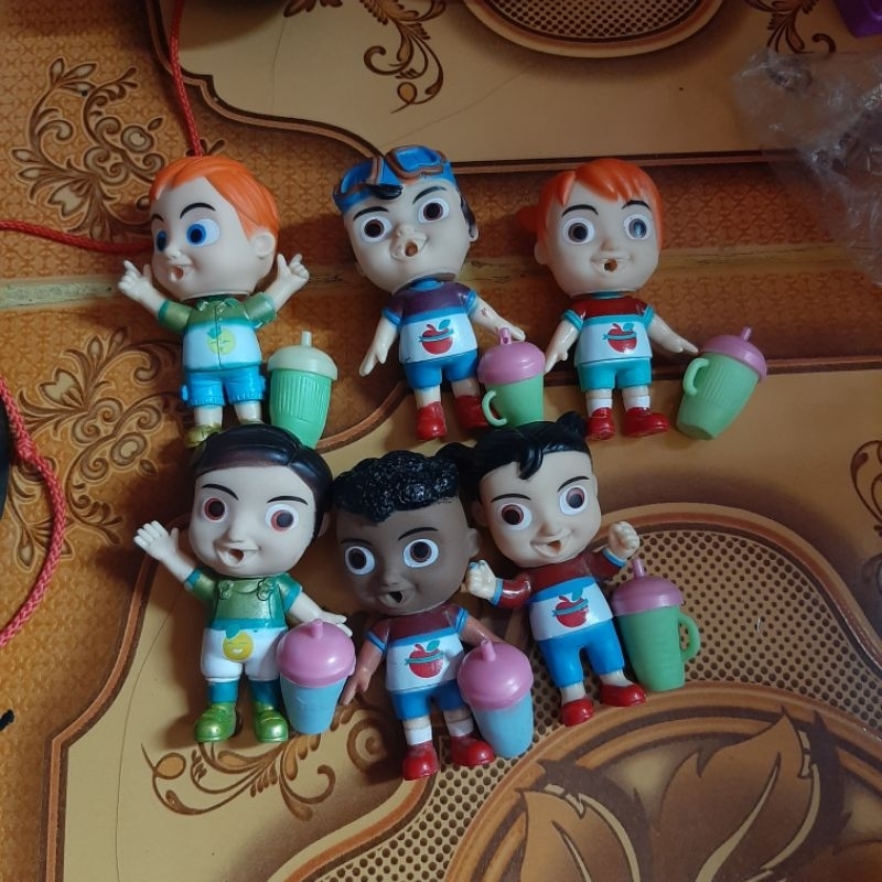 mainan / figure dikoleksi coco melon