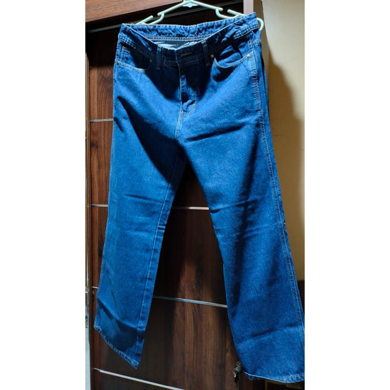 LOOSE JEANS (Salah Ukuran)
