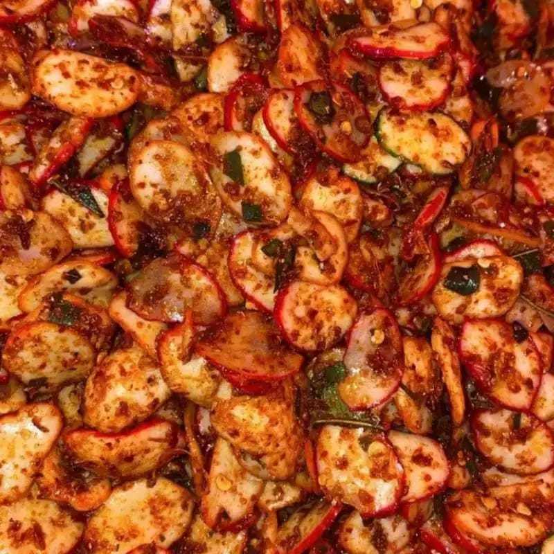 

Kerupuk Seblak Bantet Kering Extra Pedas Daun Jeruk Bumbu Kencur