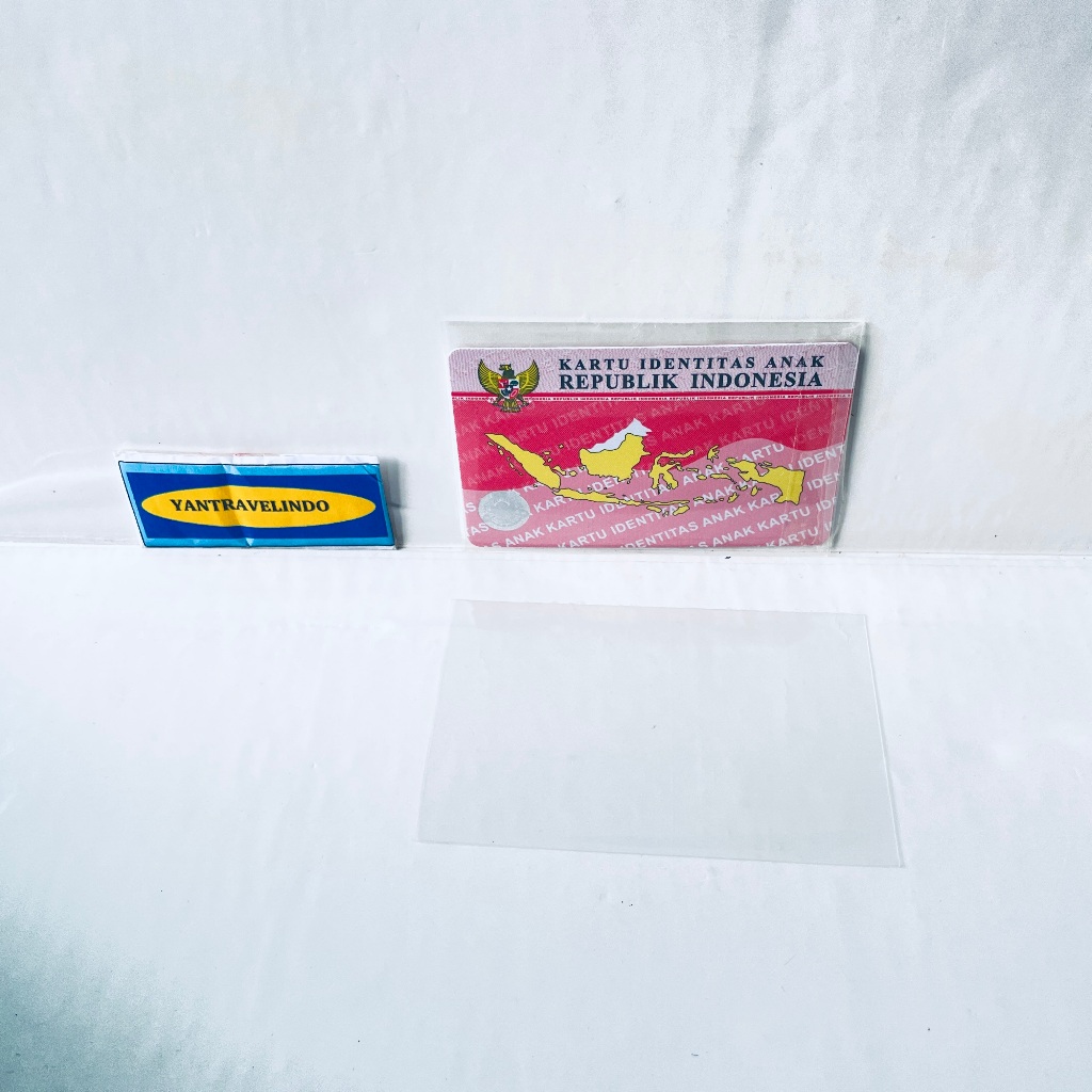 

PLASTIK BENING TEBAL 40 MICRON PELINDUNG KTP BPJS SIM KARTU UKURAN 6 X 9 CM GLOSSY