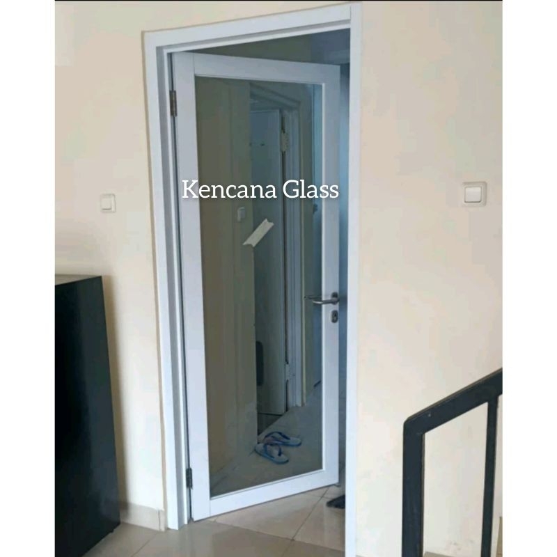 pintu kaca aluminium