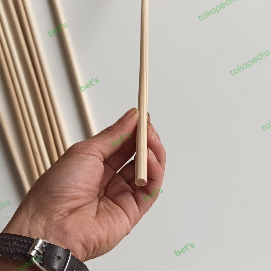 Dowel Kayu Pinus / jati belanda 8 mm panjang 80 cm