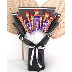 

Buket Coklat Campur (COKLAT DAIRY MILK 90gr & BENG-BENG 32gr) Buket Wisuda/birthday/Hari Guru/Valentine