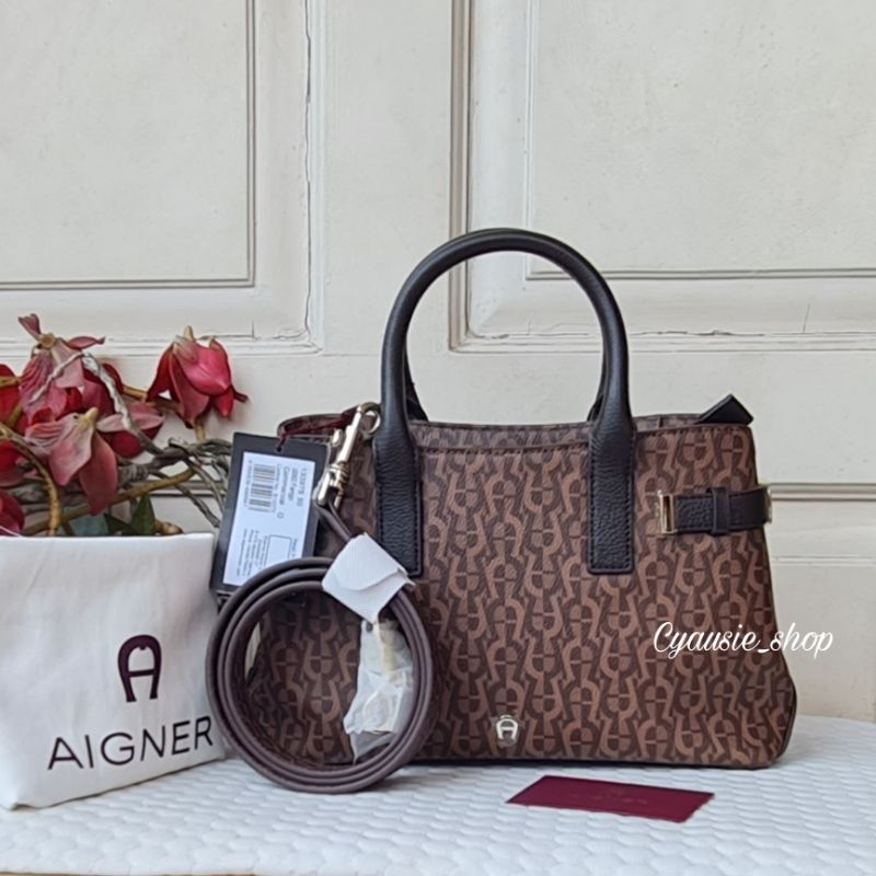 Nwt Aigner Signature Satchel