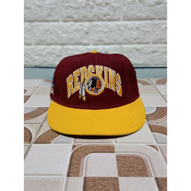 topi vintage redskins