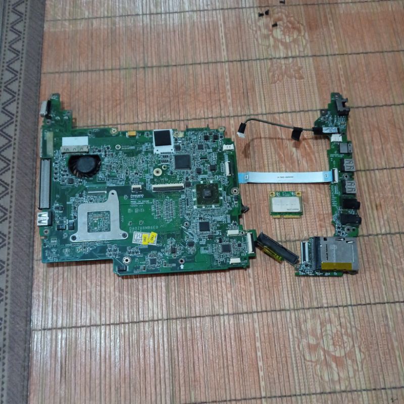 Motherboard ACER Ferrari one 200 Matot