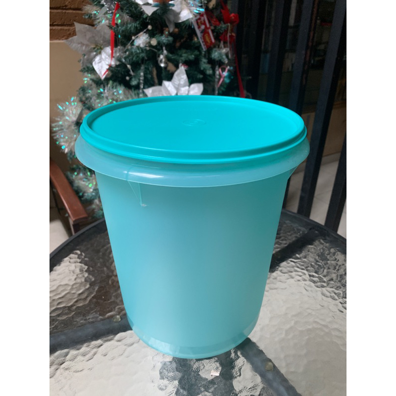 Tupperware Giant Canister