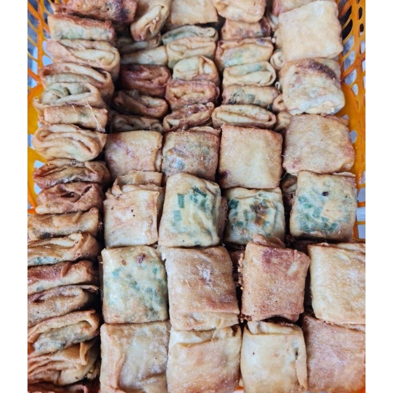 

jajan pasar martabak telur kue subuh