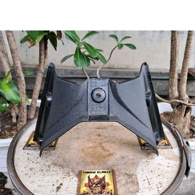cover cowl center bawah cbr 150 led k45 ORIGINAL