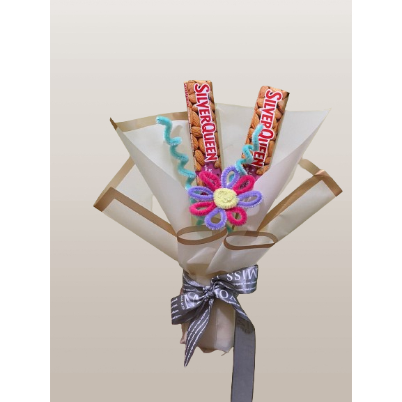 bucket bunga dengan coklat silverqueen [valentine edition]