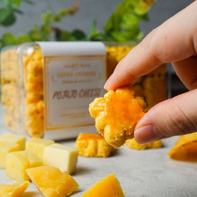 

Kue Kering Potato Cheese Premium Wisman Lumer Renyah Enakk