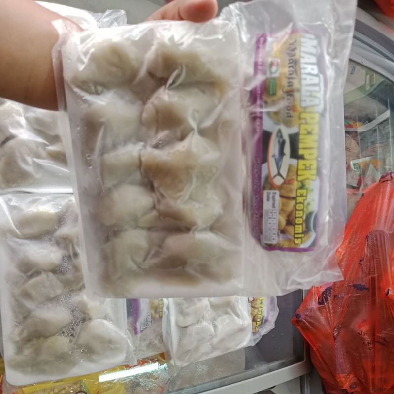 

PEMPEK CUKO MARALA