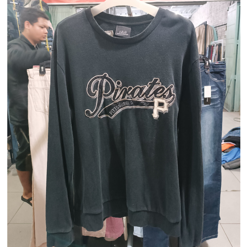 Black MLB Pirates Crewneck