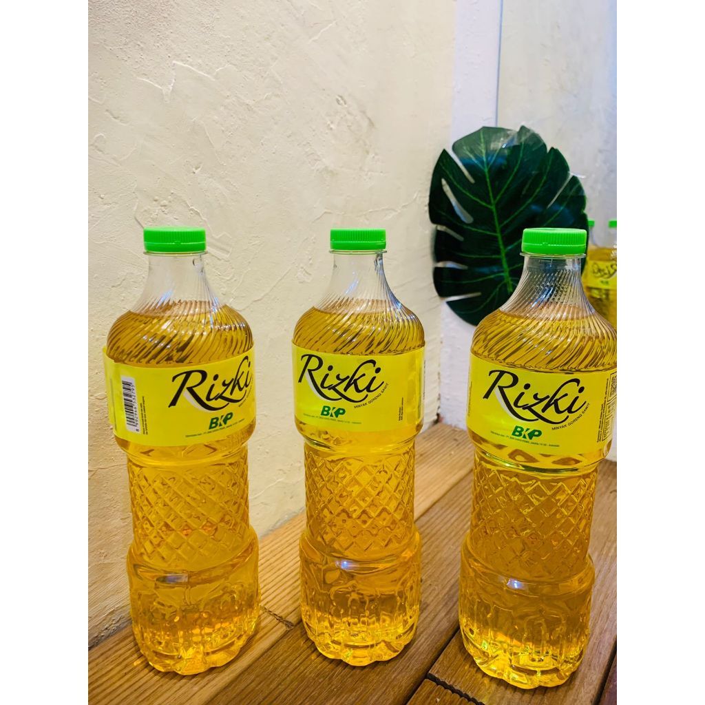 

MINYAK GORENG RIZKI BKP ISI 900 ML TERMURAH