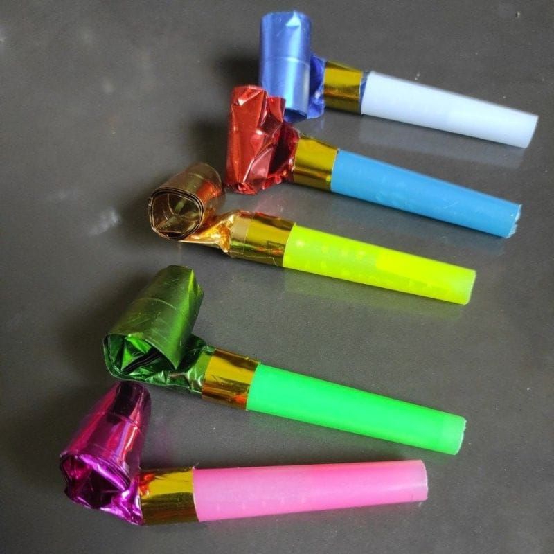 Peluit lidah mainan ukuran pendek