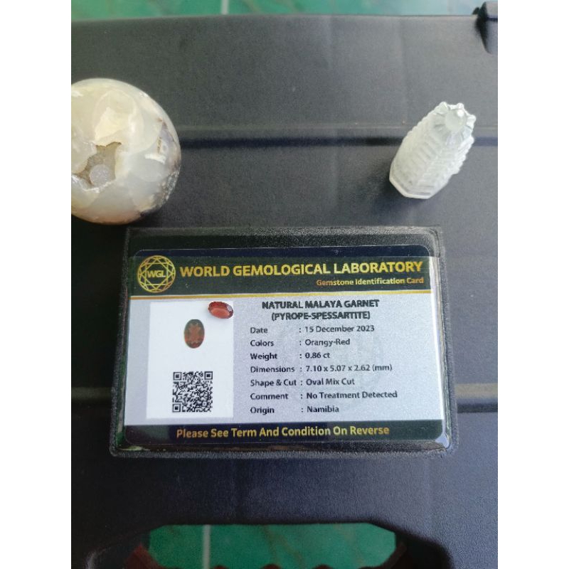 Natural Malaya Garnet Bermemo