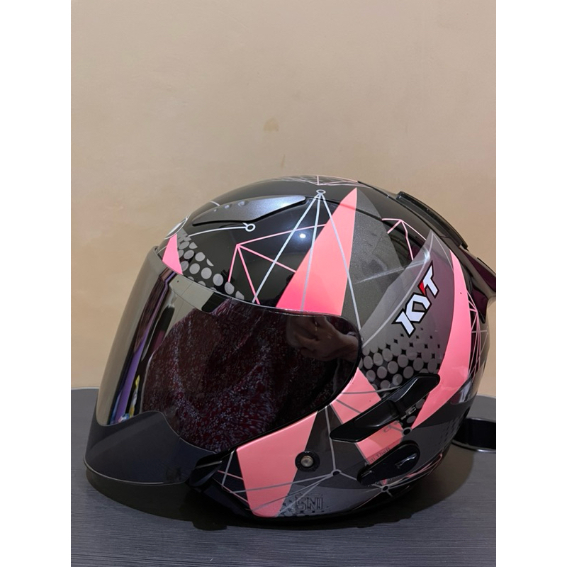 PRELOVED BLACK PINK VENOM KYT HELMET
