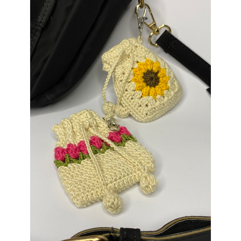 AIRPODS POUCH/ COIN POUCH/ BAG CHARM/ CROCHET POUCH