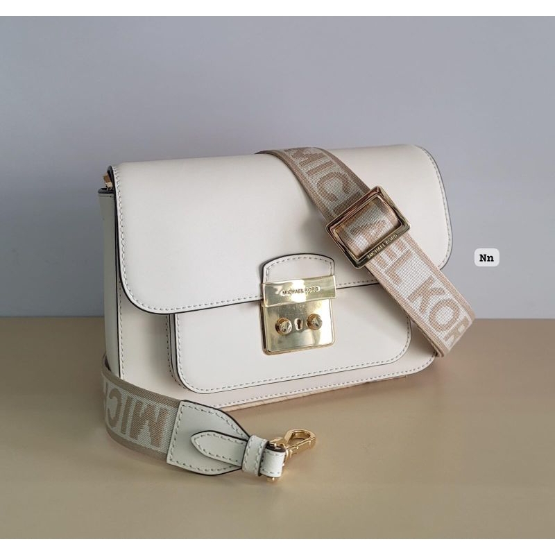 tas mk Sloan Editior Medium Flap Shoulder Crossbody Messenger Bag light cream