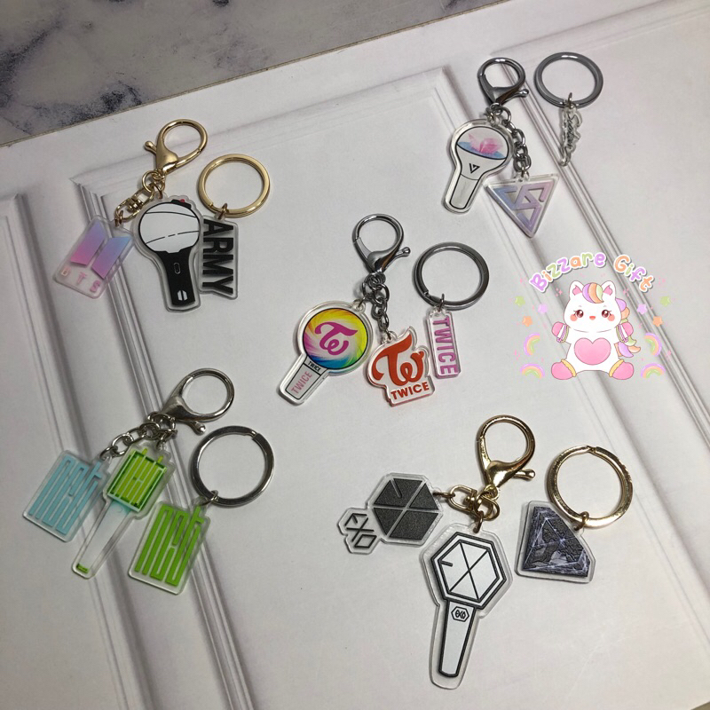 2 in 1 KPOP Keychain Akrilik BTS SEVENTEEN TWICE EXO NCT SVT Ganci Gantungan Kunci Merch Korea Keren
